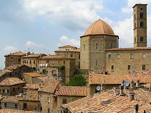 Toits_Volterra